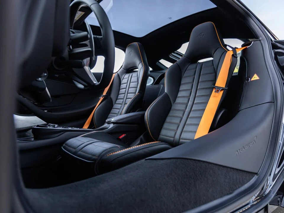 2026 McLaren GT - Image 28 of 31