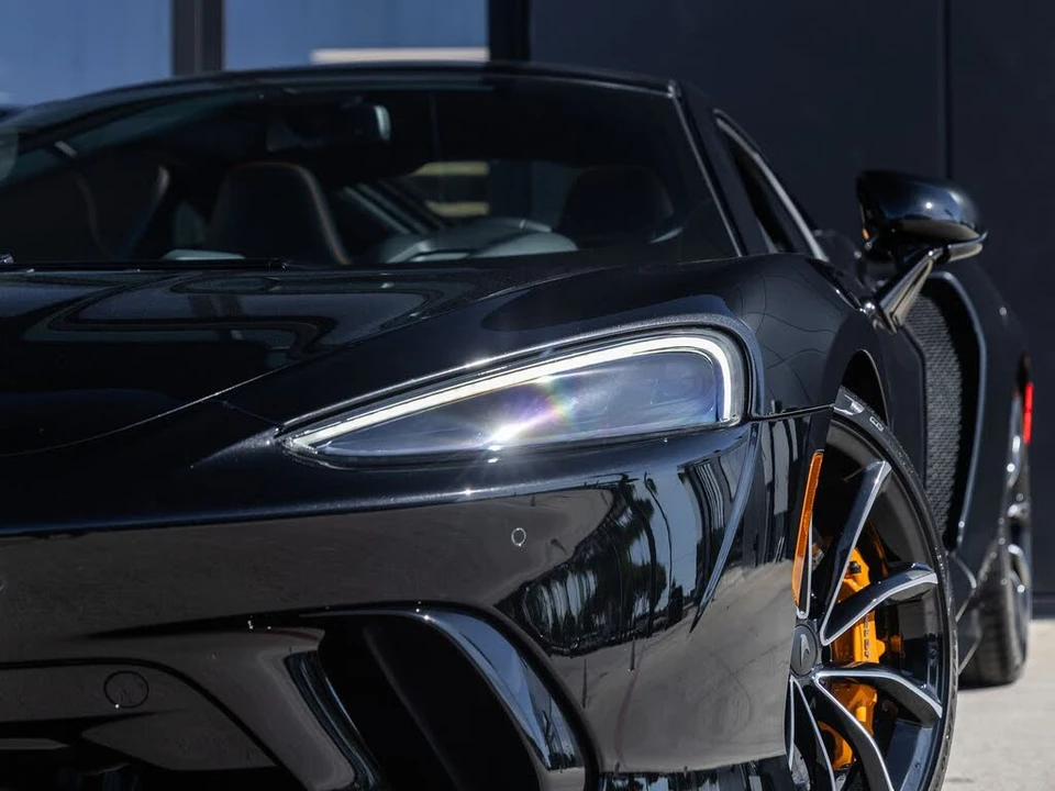 2026 McLaren GT - Image 17 of 31