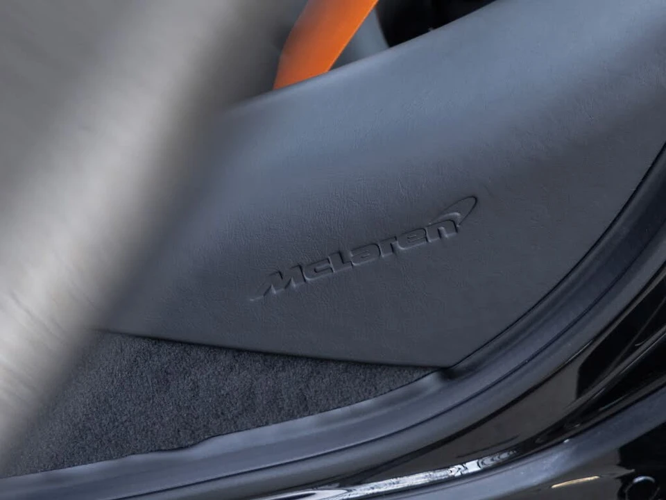 2026 McLaren GT - Image 25 of 31