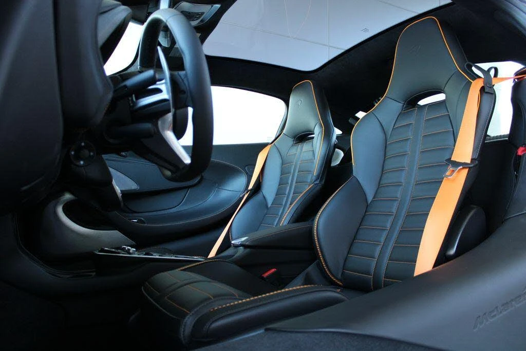2026 McLaren GT - Image 3 of 31