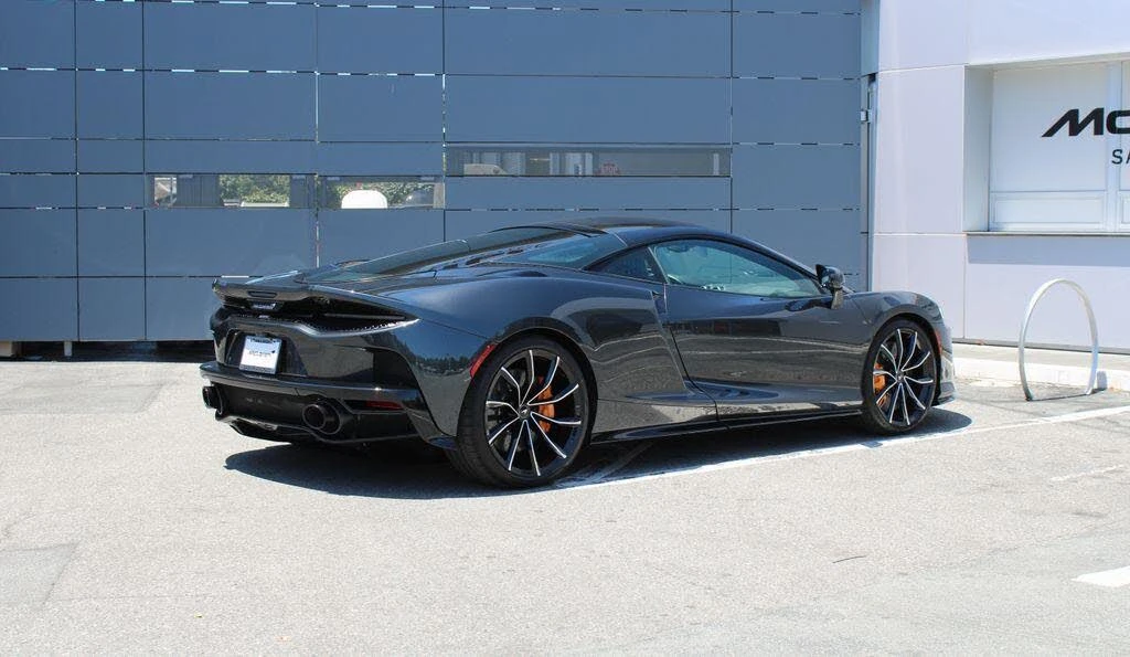 2026 McLaren GT - Image 2 of 31