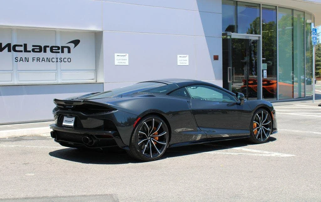 2026 McLaren GT - Image 16 of 31