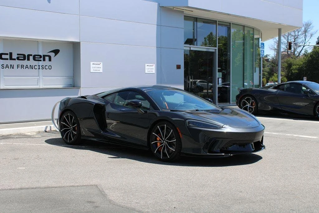 2026 McLaren GT - Image 9 of 31
