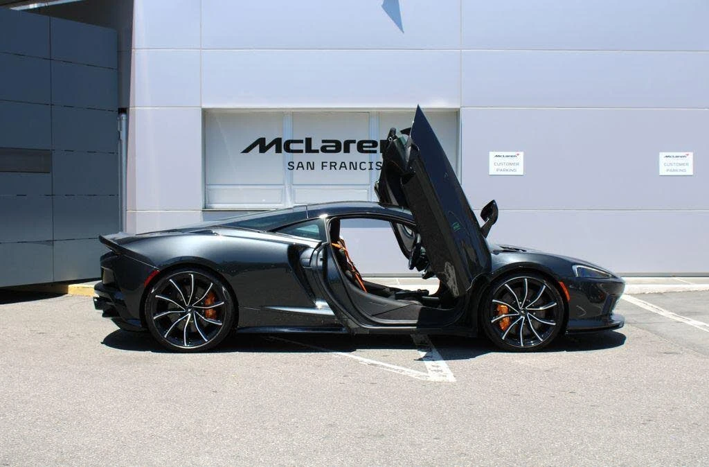 2026 McLaren GT - Image 18 of 31