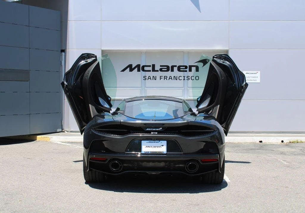 2026 McLaren GT - Image 7 of 31