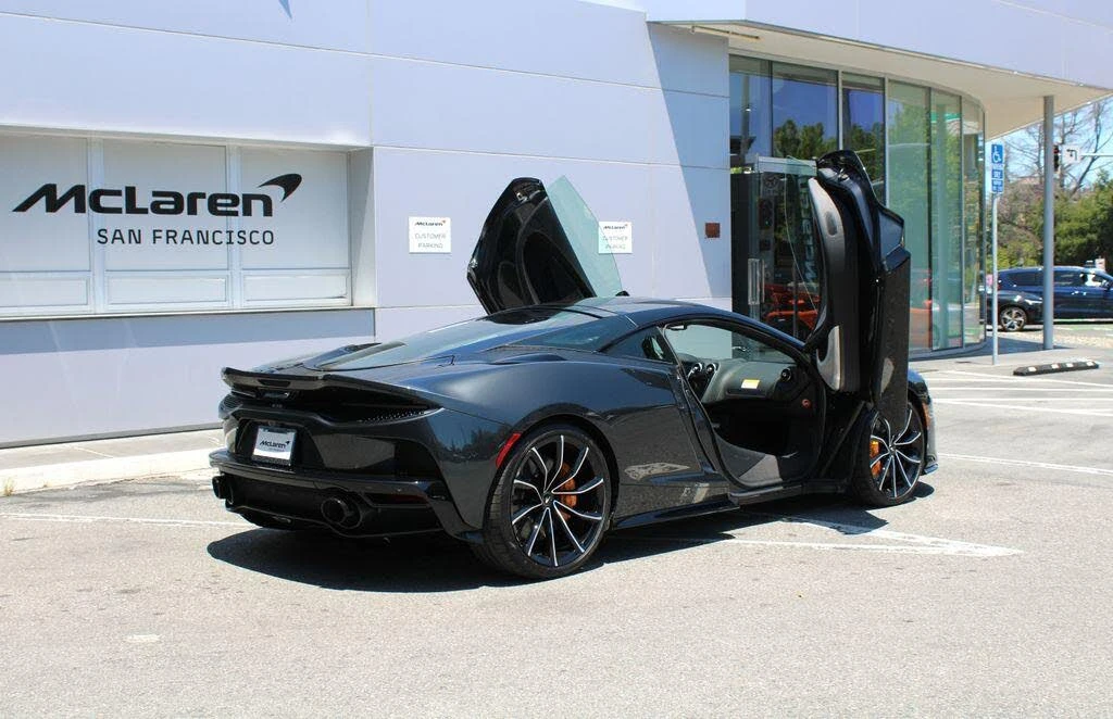 2026 McLaren GT - Image 19 of 31