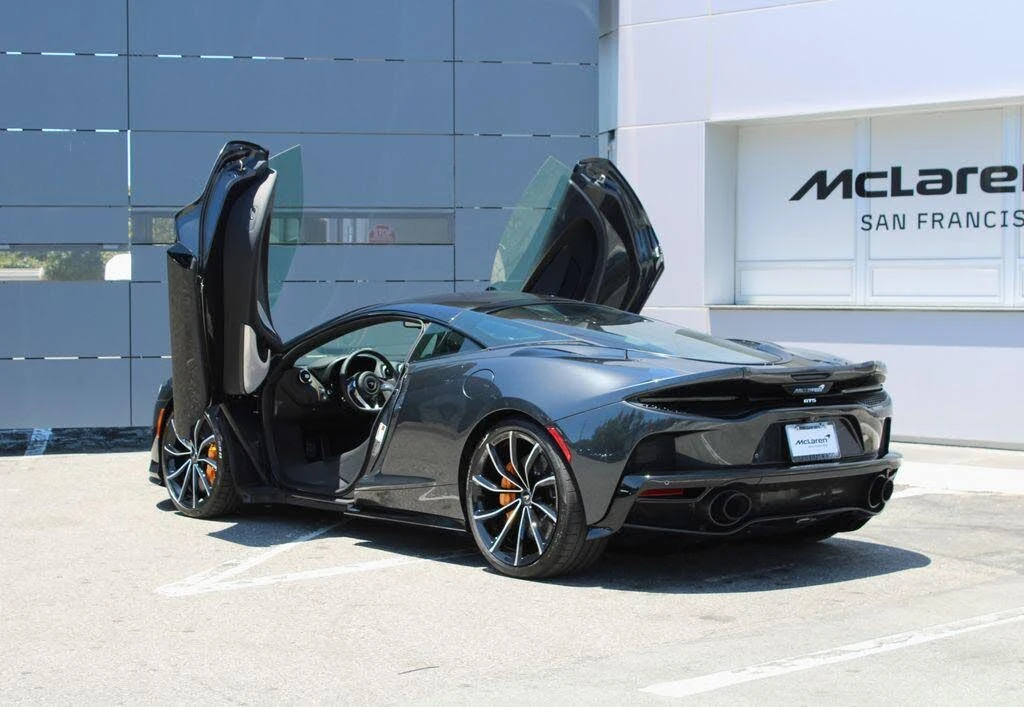 2026 McLaren GT - Image 27 of 31