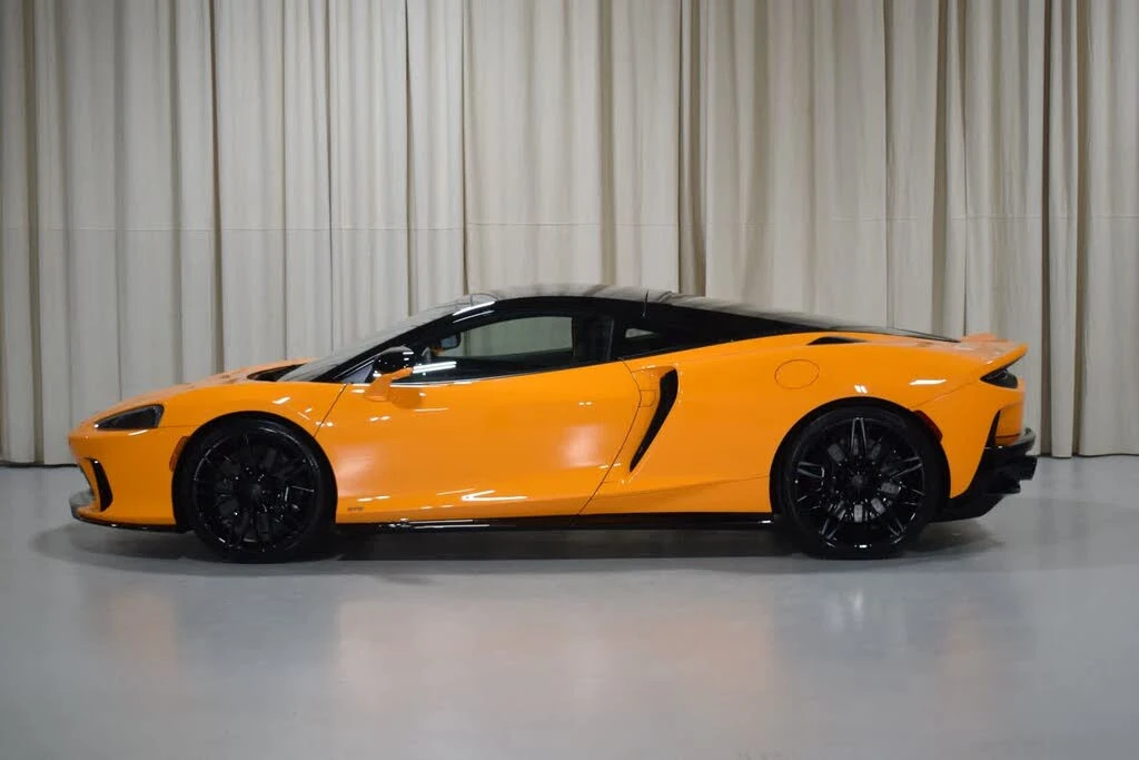 2026 McLaren GT - Image 4 of 31