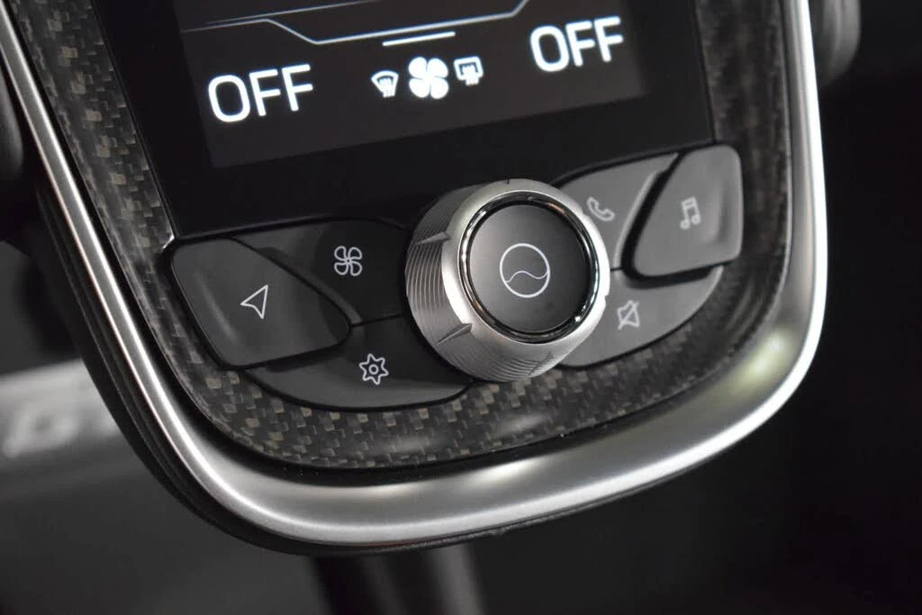 2026 McLaren GT - Image 27 of 31