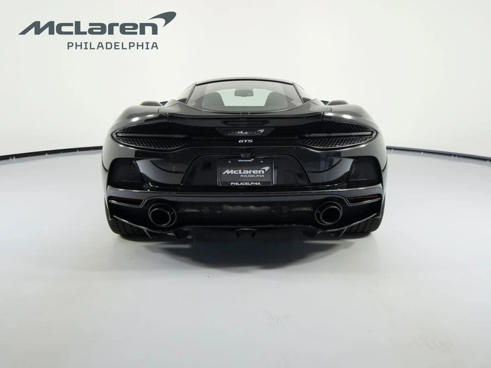 2026 McLaren GT - Image 6 of 31