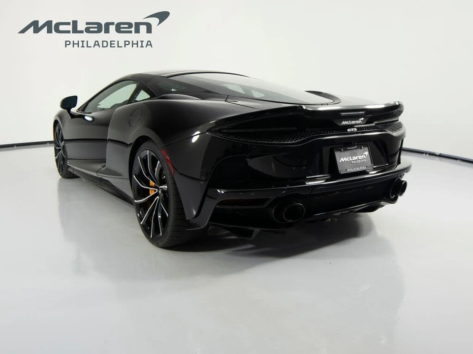 2026 McLaren GT - Image 7 of 31