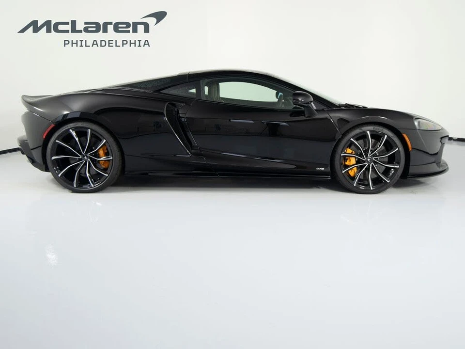 2026 McLaren GT - Image 4 of 31