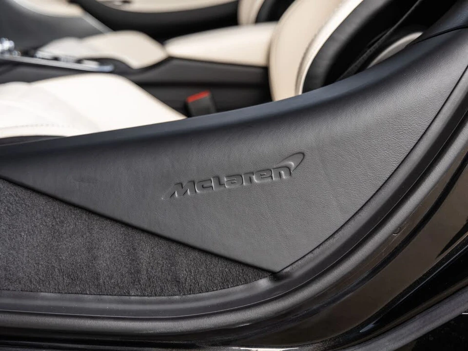 2026 McLaren GT - Image 22 of 31