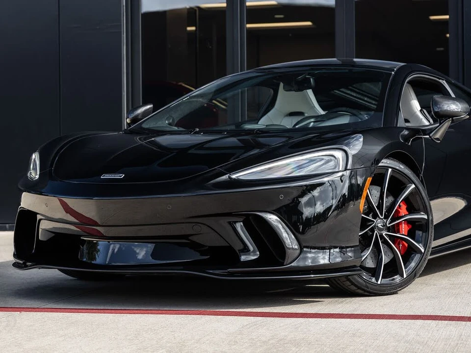 2026 McLaren GT - Image 4 of 31