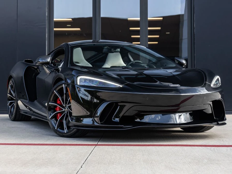 2026 McLaren GT - Image 3 of 31