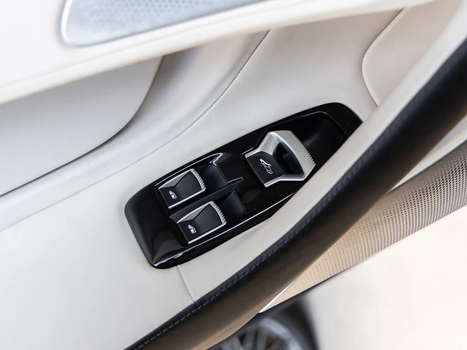 2026 McLaren GT - Image 20 of 31