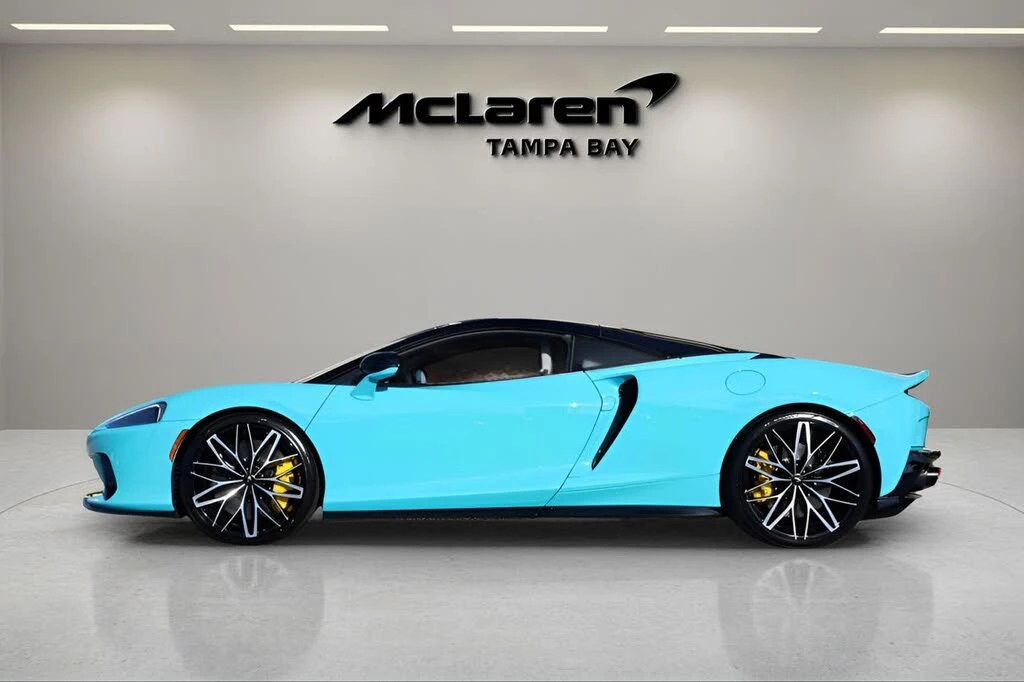 2026 McLaren GT - Image 2 of 25