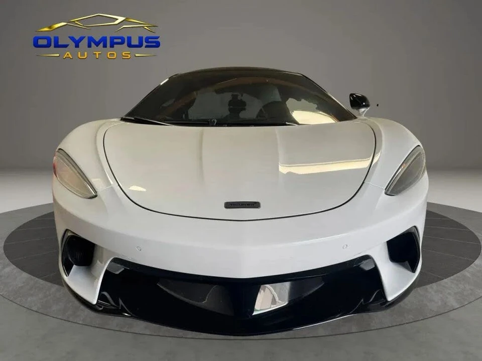 2026 McLaren GT - Image 17 of 31