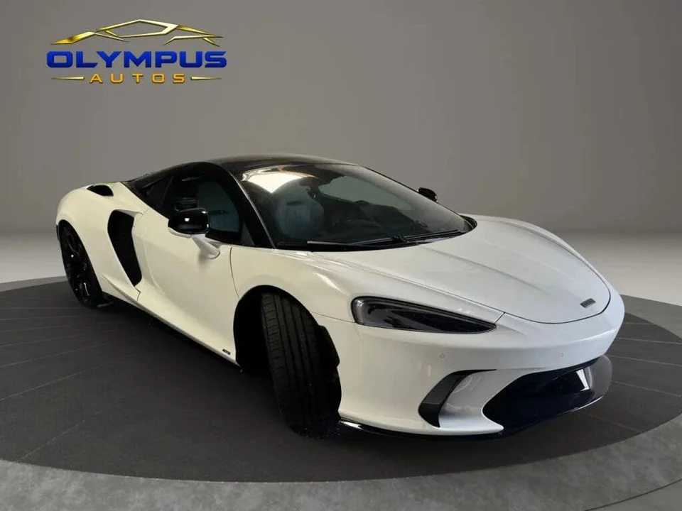2026 McLaren GT - Image 13 of 31