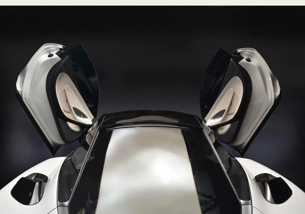 2026 McLaren GT - Image 7 of 31