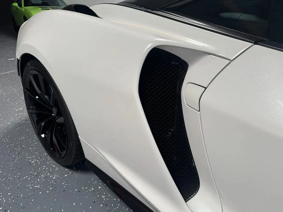 2026 McLaren GT - Image 24 of 31