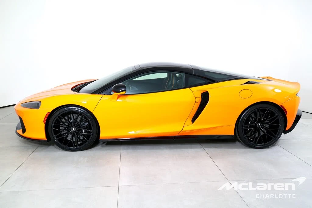 2026 McLaren GT - Image 6 of 7