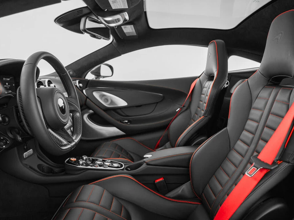 2026 McLaren GT - Image 13 of 31