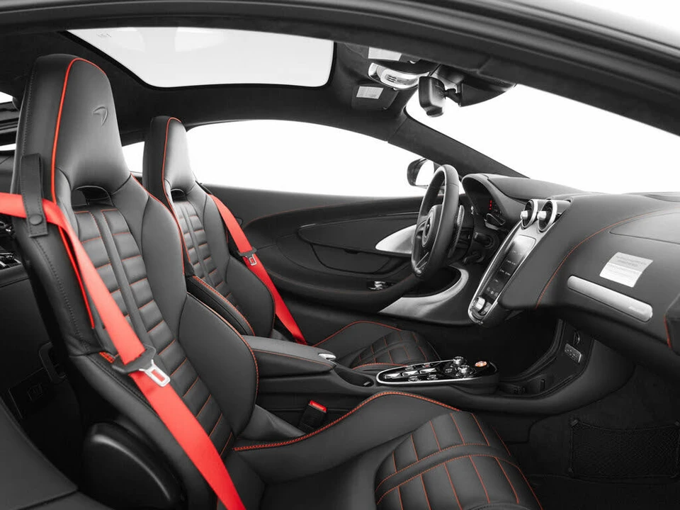 2026 McLaren GT - Image 22 of 31