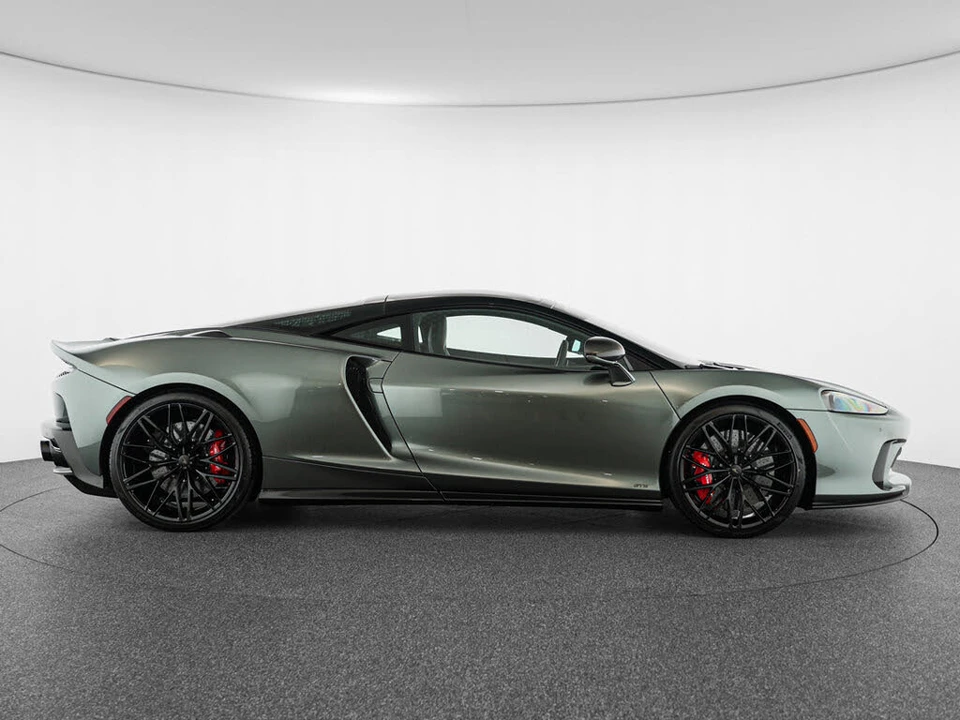 2026 McLaren GT - Image 7 of 31