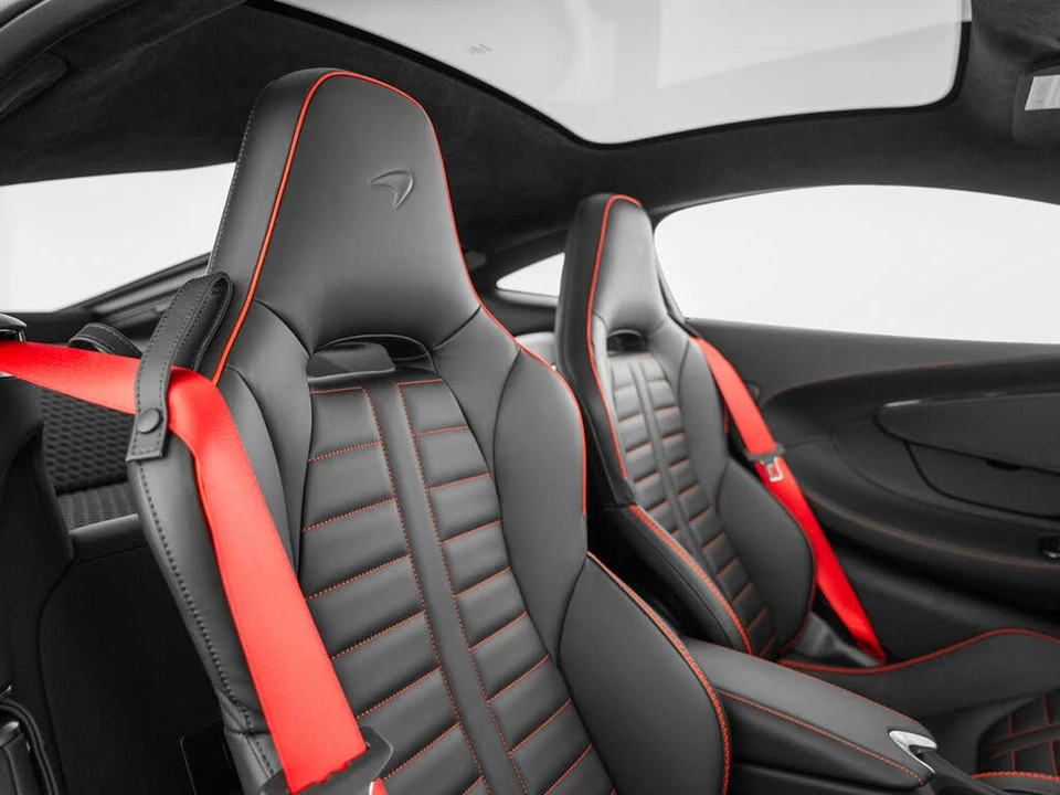 2026 McLaren GT - Image 23 of 31