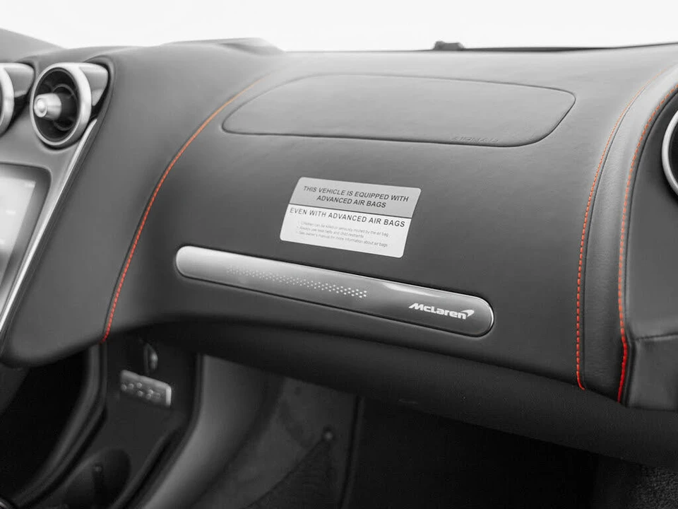 2026 McLaren GT - Image 27 of 31