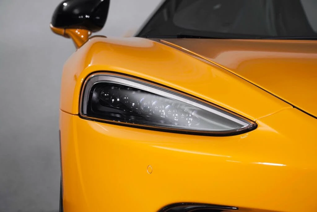 2026 McLaren GT - Image 15 of 31