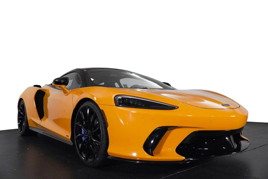 2026 McLaren GT - Image 13 of 31