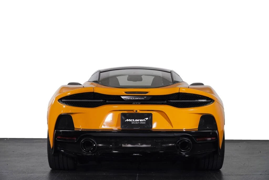 2026 McLaren GT - Image 18 of 31