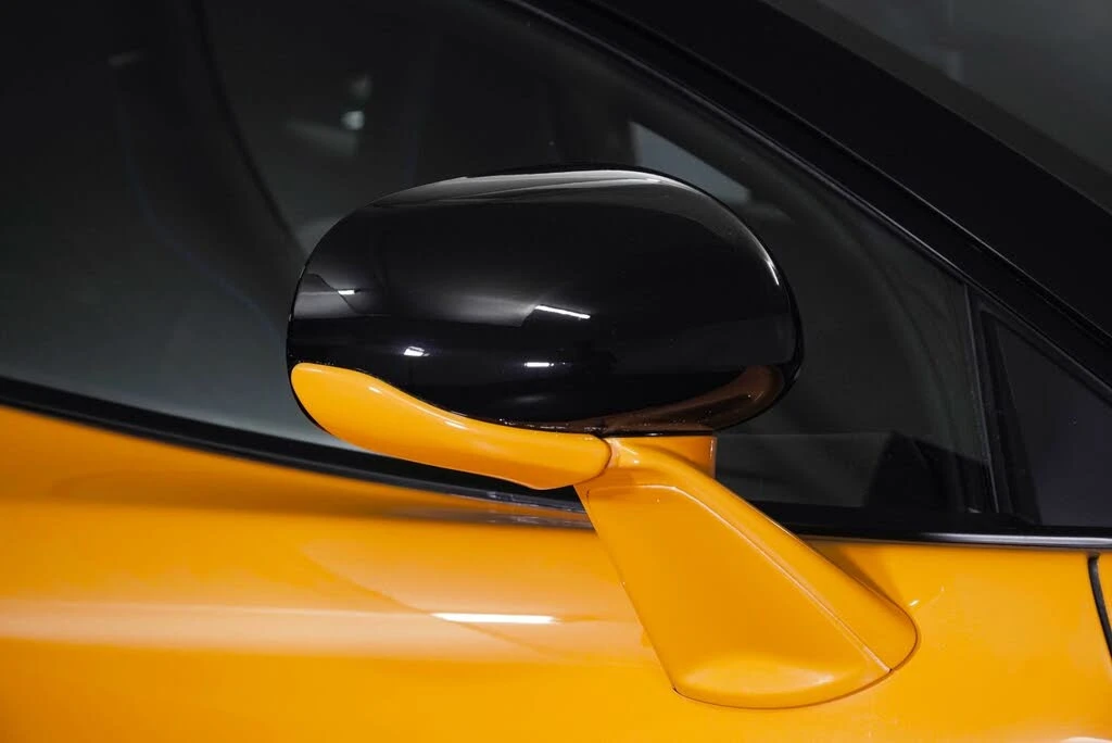 2026 McLaren GT - Image 14 of 31