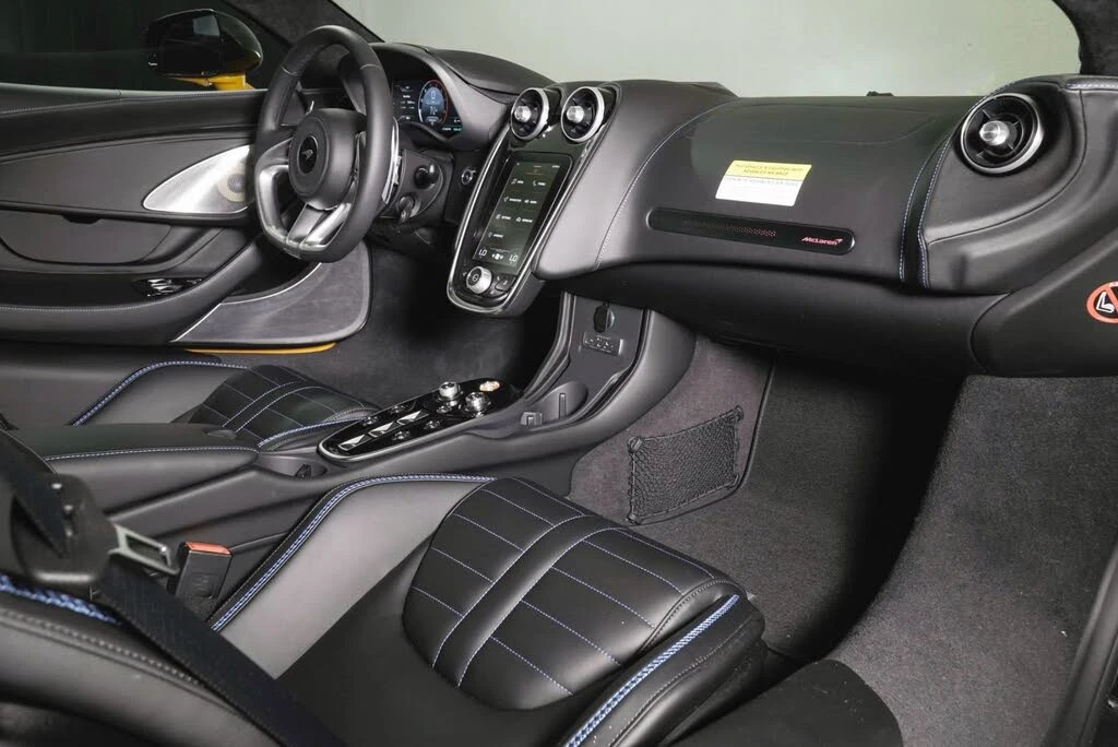 2026 McLaren GT - Image 20 of 31
