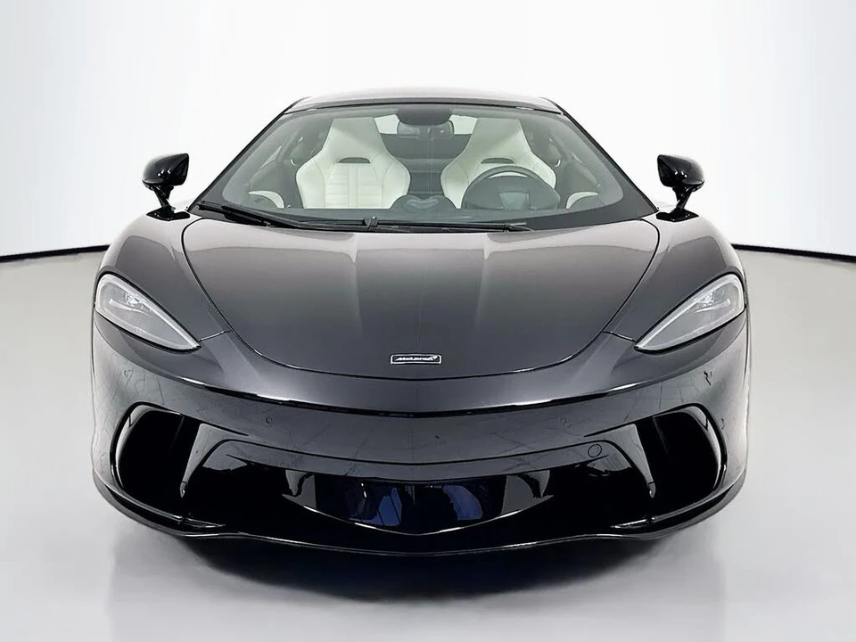 2026 McLaren GT - Image 2 of 26