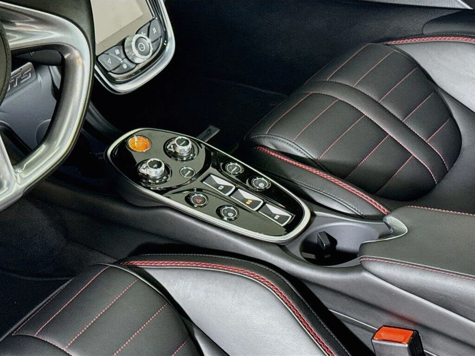 2026 McLaren GT - Image 14 of 26