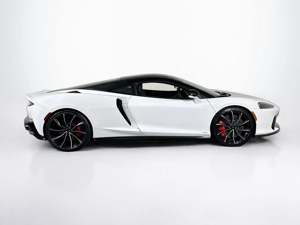 2026 McLaren GT - Image 6 of 26