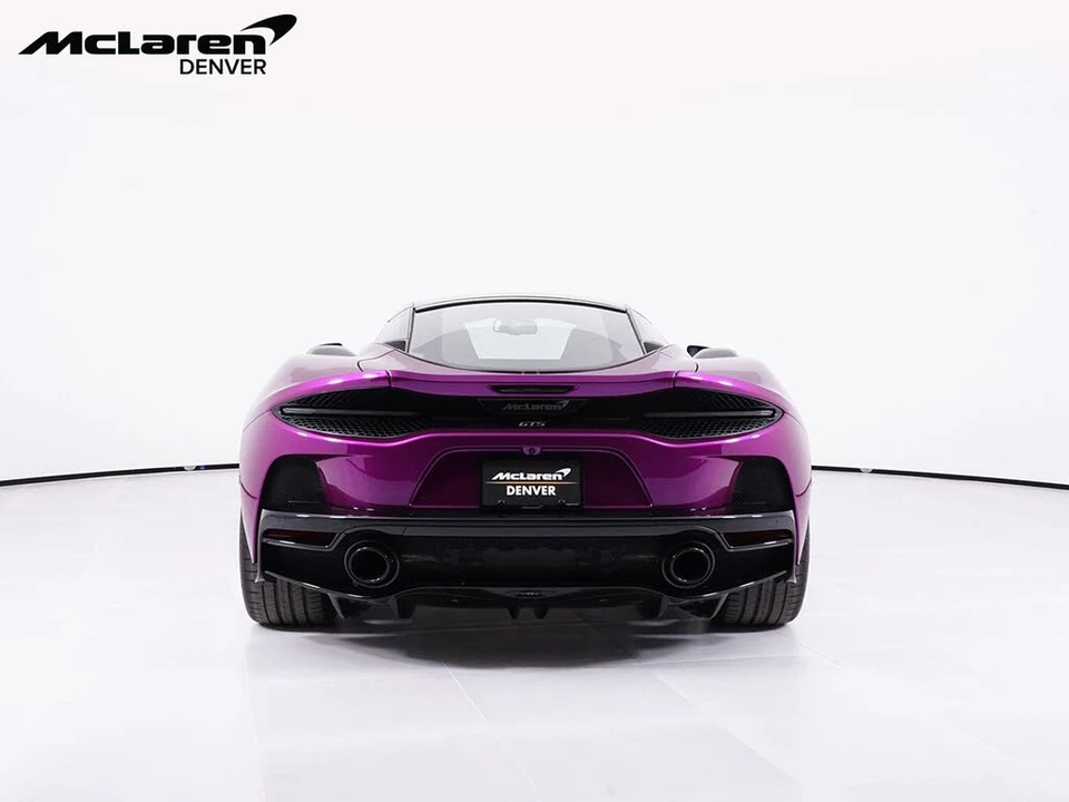 2026 McLaren GT - Image 7 of 26