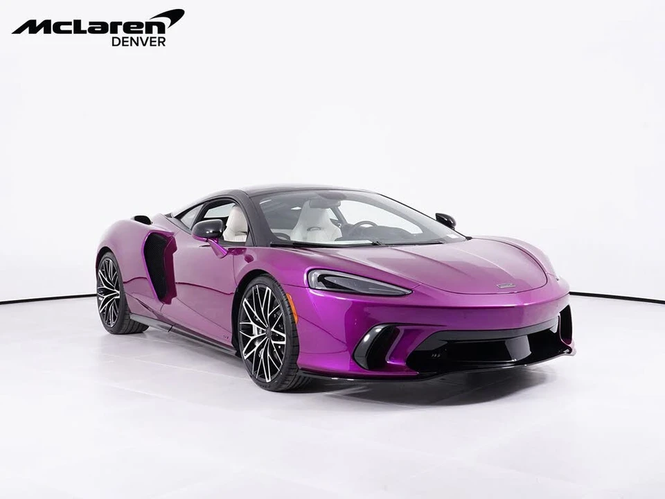 2026 McLaren GT - Image 10 of 26