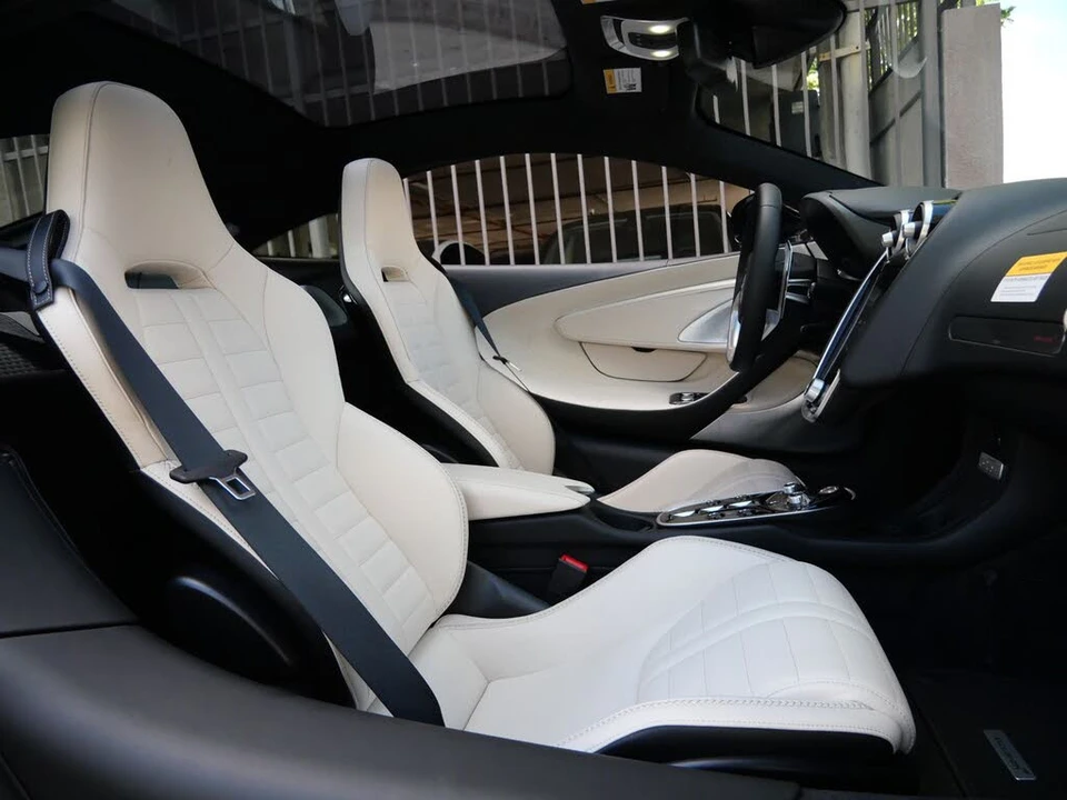 2026 McLaren GT - Image 11 of 28