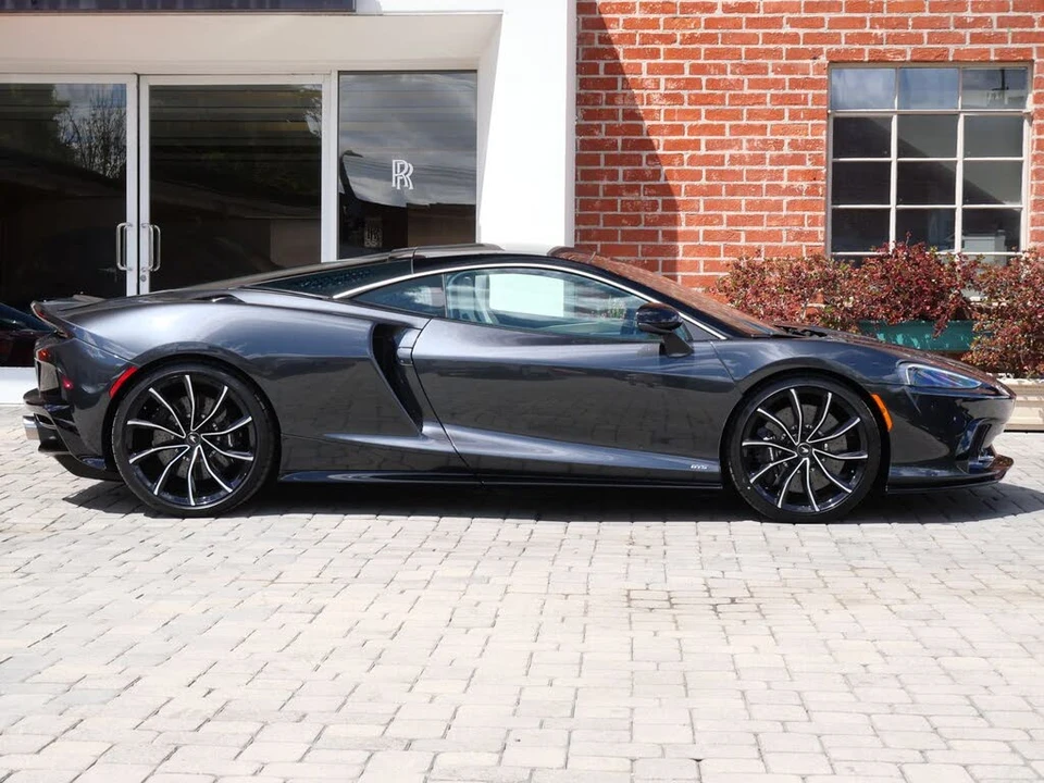 2026 McLaren GT - Image 3 of 28