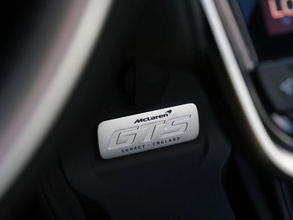 2026 McLaren GT - Image 21 of 28