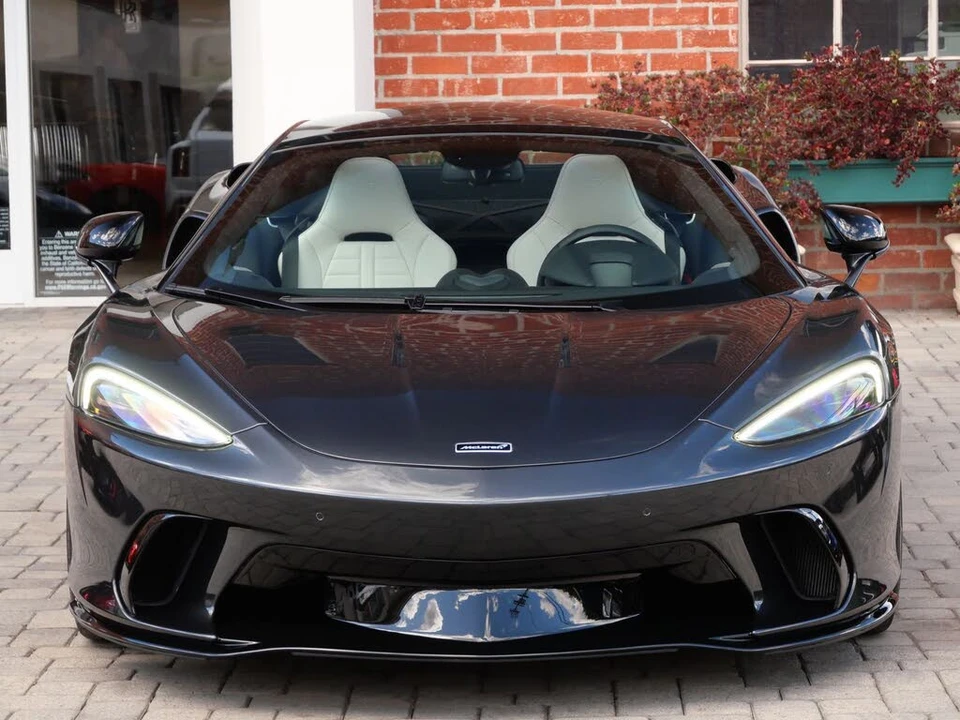 2026 McLaren GT - Image 2 of 28