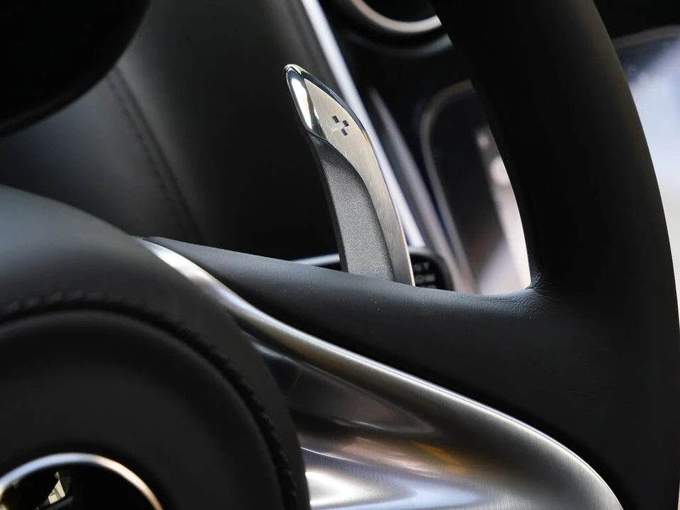 2026 McLaren GT - Image 12 of 26