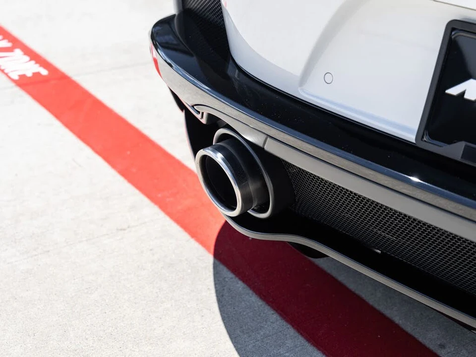 2026 McLaren GT - Image 16 of 31