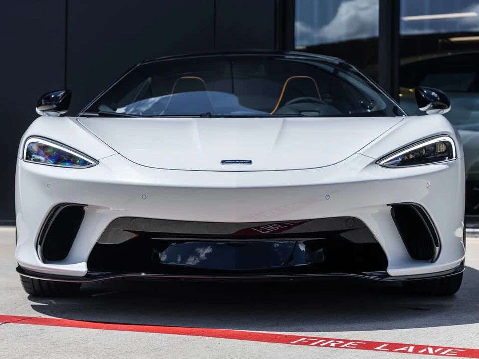 2026 McLaren GT - Image 6 of 31