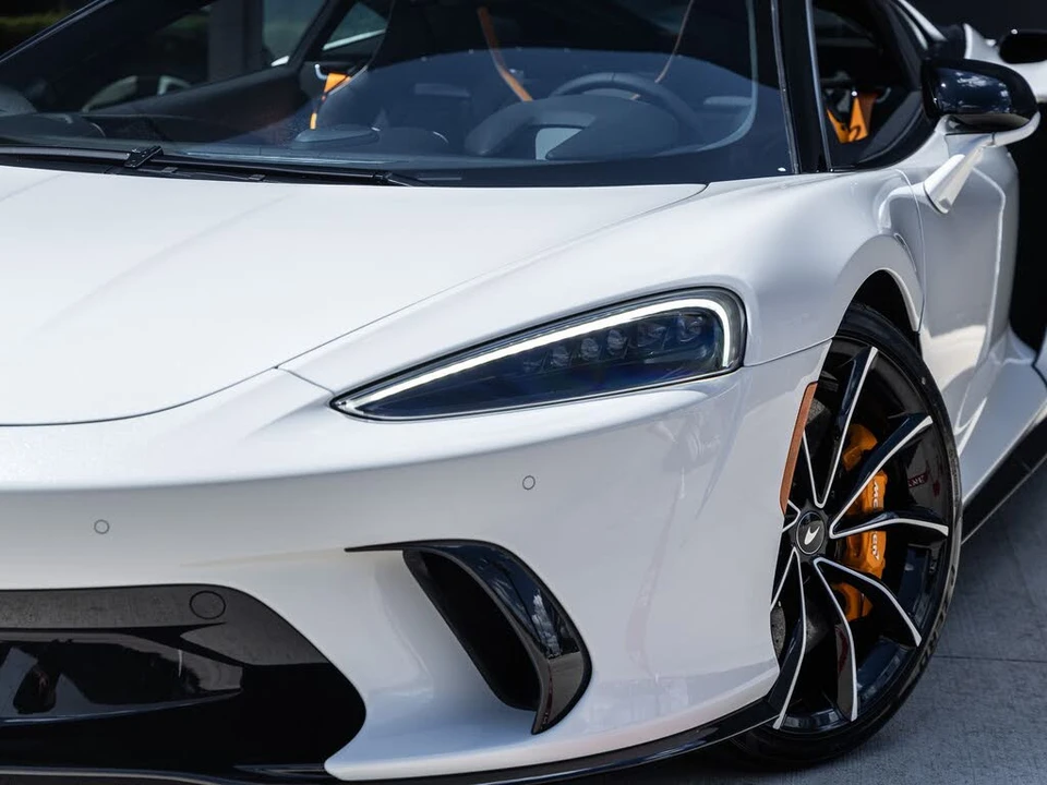 2026 McLaren GT - Image 18 of 31