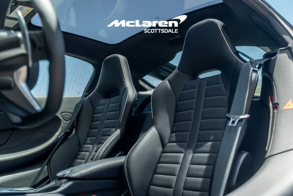 2026 McLaren GT - Image 11 of 30